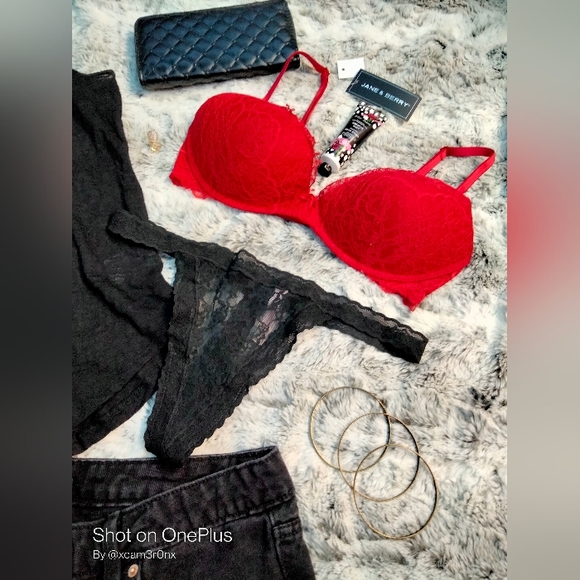 #thebrave Ladies MED Lot - Picture 4 of 6